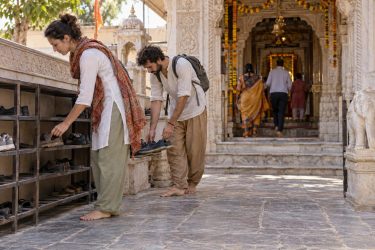 Costumbres de la India: cómo saludar, visitar y compartir mesa con respeto